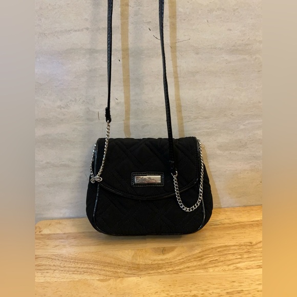 Vera Bradley Handbags - Vera Bradley Quilted Chain Strap Crossbody in classic
black.